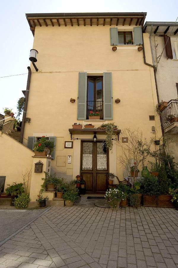 Angolo Del Gelsomino Castel Ritaldi المظهر الخارجي الصورة